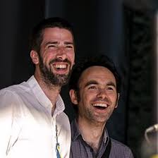 La culture valdotaine le vin le plus haut d'europe le grand paradis l'artisanat en vallée d'aoste made in val d'aoste gressoney et la culture walser. Taille Youenn Chap Quelle Taille Font Ils