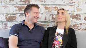 Esther hannaford is an australian singer and actor who has performed major roles in musical theatre in australia. How We Met Simon Pryce And Lauren Hannaford 9honey