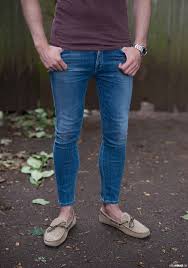 How big his feet were and how great they looked. The Best Women S Skinny Jeans For Men The Jeans Blog