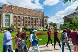 Umn Student Athletes Coaches And Fans Protest Decision To Cut Sports The Minnesota Daily