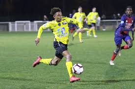 Ou souhaitez tout simplement enrichir votre expérience second écran lorsque vous suivez les différents matches à la tv ? Football National 3 Attention Danger Pour L Asptt Caen Sport A Caen