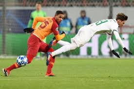On passe de la ligue 1 à la ligue des champions, s'est réjouit mathieu madénian au buzz tv. Ligue Des Champions Galatasaray Aligne Fernando Plutot Qu Onyekuru Contre Le Fc Porto L Equipe