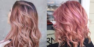 Bahkan mulai rambut, baju, kacamata serba rose gold yang tampak memberikan kesan. Rose Gold Tren Warna Rambut Baru Di Instagram Berani Coba Facetofeet Com