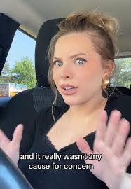 Sarah Renn's Instagram, Twitter & Facebook