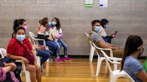 La vacunación se llevará a cabo en etapas de acuerdo a los grupos establecidos y se realizará en forma gratuita, equitativa y voluntaria. Vacunacion Covid De 50 A 59 Anos Cuando Y Donde Se Aplica La Segunda Dosis De La Vacuna As Mexico