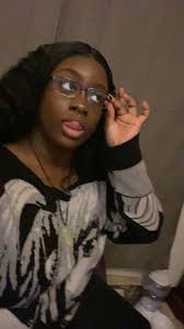 Hi Everyone. My name is Marc & I was born in 1995 so I'm about the same age  as Arthur. It was my favourite cartoon growing up so I'm glad there's a