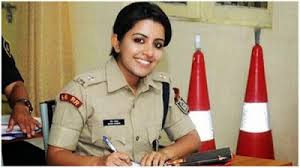Polis wanita malaysia vs indonesia beautiful. Tular Merin Joseph Dikatakan Polis Paling Cantik Di India