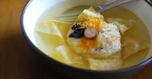 Pgn yg seger2 ,tb2 kebayang sop manten kalo lg jagong di solo.alhasil ngoprek gugel cari resep sop matahari.enakk segerrrr bgt Coba Yuk 5 Masakan Berkuah Bening Khas Solo Ini Bikin Anget Di Badan