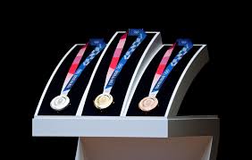 Poražení semifinalisté hrají o medaili útěchy. Medaile Pro Olympijske Hry V Tokiu Jsou Vyrobene Centrum Sportovnich Cen