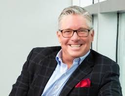 Miriam Hodges's Instagram, Twitter & Facebook