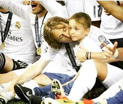 At present the market value of this great midfielder is 20 million euro. Pin On Modric Mates