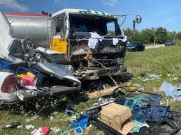 Ahli pertama dan ahli muda. Dua Kakitangan Pejabat Kesihatan Daerah Pekan Maut Kemalangan Pahang Media