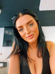 Laura jade beard (@laurabeard21)