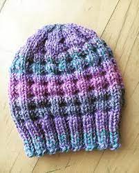 Ravelry Project Gallery For Bulky Waffle Hat Pattern By Linda Suda Hat Pattern Pattern Knitting Patterns
