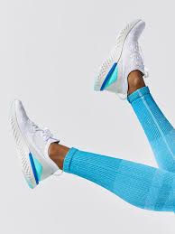 Its nike react foam cushioning is responsive yet lightweight, durable yet soft. Women S Epic React Flyknit 2 In White White Light Silver Spruce Aura By Nike From Carbon38 Flyknit Women Womens Athletic Shoes Womens Running Shoes