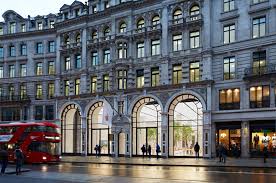 Activists in paris ask apple, which the european union alleges owes 13 billion euros in taxes, to give the money back.. Apple Regent Street To Reopen With New Design Apple