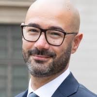 300+ perfiles de «Modaffari»