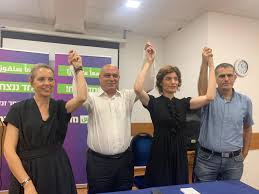 גבי לסקי מאמינה כי כל מדינה צריכה לעזור כפי יכולתה. Pda8t2iebzue2m