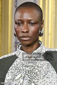 122 Photos & High Res Pictures