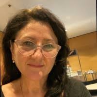 300+ profils pour “Angela ...”