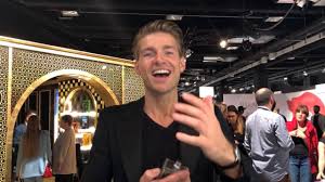 The scent was launched in 2019 and the fragrance was created by perfumer alberto morillas. Fragrantica Jeremy Fragrance Office For Men Youtube