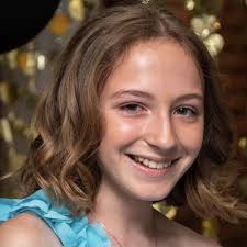 Emily Rae Hoskins LIVE