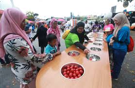 These types of traditional games are differ in terms of their own history, characteristics, the reasons people play the games and more. You Definitely Grew Up In Malaysia If You Played These 10 Games When You Were A Kid