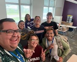 Kelly Kipp's Instagram, Twitter & Facebook