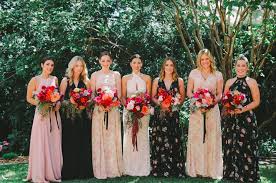 17 Bridal Parties Who Flawlessly Rocked Floral Bridesmaid Dresses Bridesmaid Dresses Floral Print Floral Bridesmaid Dresses Bridesmaid