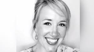 Marietta mom dies helping driver in crash