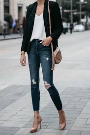 How To Wear A Black Blazer With Jeans And Heels Pin On Wear Fall Winter