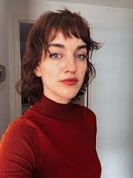 Randi Bloom's Instagram, Twitter & Facebook