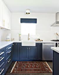 Navy Black Cupboards On The Bottom And White On The Top Kitchen Design Trends Home Kitchens Kitchen Renovation