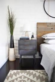 Diy reclaimed pallet wood headboard. 20 Minute Diy Reclaimed Wood Headboard Kristi Murphy Diy Blog