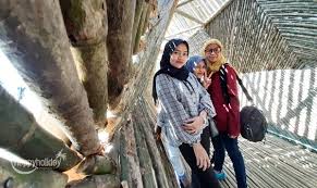 Terlebih ketika anda sudah membeli harga tiket masuk gwk, lantas menikmati wisata gwk dengan leluasa tanpa berpikir kemacetan maka pilihan tersebut sangat tepat. Review Dan Harga Tiket Masuk Kamodjan Fillage Garut Happy Holiday