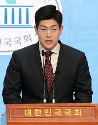 Ask anything you want to learn about 조민 by getting answers on askfm. ê¹€ìž¬ì„­ ì˜ì‚¬ í˜¸ì†Œì¸ ì¡°ë¯¼ ëª…ì˜ˆí›¼ì† ì¡°êµ­ êµìˆ˜ë‹˜ íŠ¸ìœ„í„° ë‹¬ë¼ íŒŒì´ë‚¸ì…œë‰´ìŠ¤