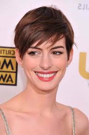 Scegli tra 444.569 immagini premium su capelli corti . Oltre 90 Tagli Alla Moda Di Capelli Corti Per Le Donne Nel 2022 L Oasi Del Capello