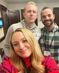 Annie Deluca's Instagram, Twitter & Facebook