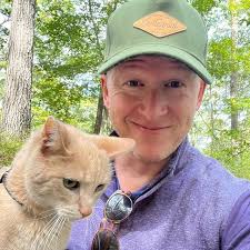 here's a progress pic of a spontaneous painting. no idea how it will look  once finished 😬