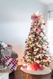 Every day is christmas 50ct 57mm/ 2.24 christmas ornaments, shatterproof christmas tree ornaments set, christmas balls decoration (red & white) 4.3 out of 5 stars 53 $20.99 $ 20. 1001 Gorgeous Christmas Tree Decorations Ideas 2020 Edition