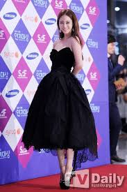 The 15 Best Dressed Korean Stars From The 2014 Award Season Award Show Dresses Dresses Korean Dress