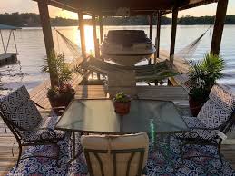 Big lake is a resort offering free wifi and private decks. Logan Martin Lake Vacation Rentals Homes Alabama United States Airbnb