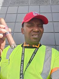 Anyone else feel like their body alarm is permanently set to 7:30am now coz  of the planes ✈️ flying over from that time each morning 🤣🤣🤣 Just landed  early hours this morning -