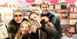 Il 28 dicembre 2003 è nata vittoria cristina chiara adelaide maria di savoia. Emanuele Filiberto Di Savoia Figlie Notizie Foto E Video Gossip