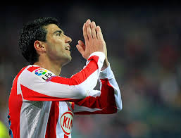 Em comunicado, o emblema «colchonero» lamenta a morte do jogador da equipa infantil c, nascido em madrid mas também com ascendência peruana. Jogador Jose Antonio Reyes Morre Em Acidente De Carro Renascenca