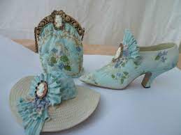 Miniature Collection Set Of 3 Cameo Ornaments Shoe Hat Bag Glass Shoes Glass Slipper Shoes