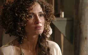 Isabel coloca Constância contra a parede para saber a verdade