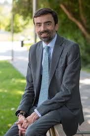 Gonzalo robles is an actor, known for buen partido (2002), el amor lo manejo yo (2014) and la madrastra (1981). Un Pacense Vicerrector En Navarra Hoy