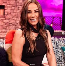 16 hours ago · 1/1 consuelo duval opaca a lucero con vestido tornasol de brillos. Me Levanto La Mano Consuelo Duval Conto Por Que Se Divorcio Del Padre De Sus Hijos La Familia P Luche Celebs Nnda Nnlt Cheka Peru21
