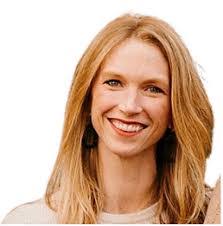 Lauren Winchell's Instagram, Twitter & Facebook